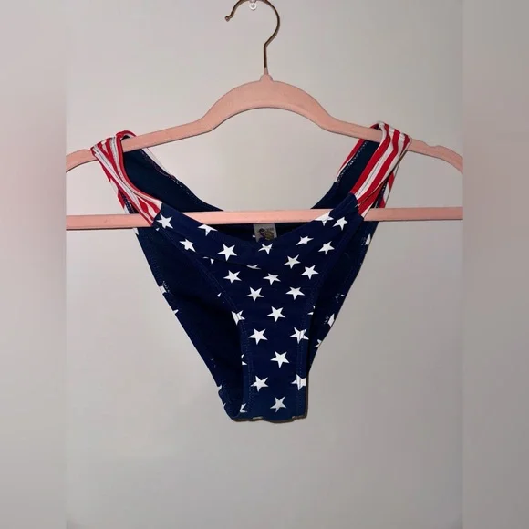 Women’s Stars & Stripes Bikini Set | Top:S Bottoms:M - Picture 4 of 9
